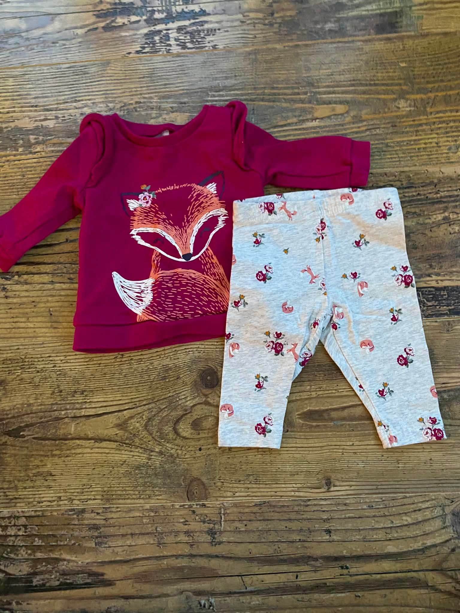 Lot vêtements bébé fille – 0-3 mois / nouveau-né (30 morceaux)