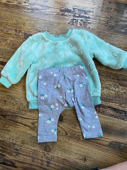 Lot vêtements bébé fille – 0-3 mois / nouveau-né (30 morceaux)