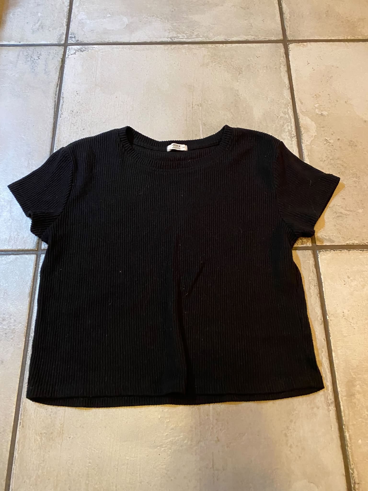 T-shirt noir Ardene