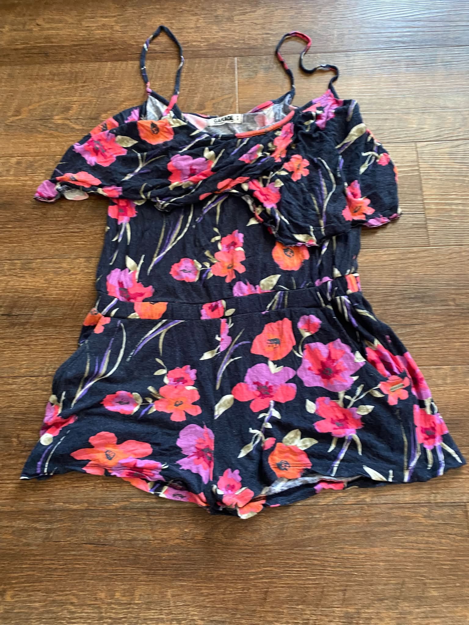 Une-pièce fleuri à culotte courte